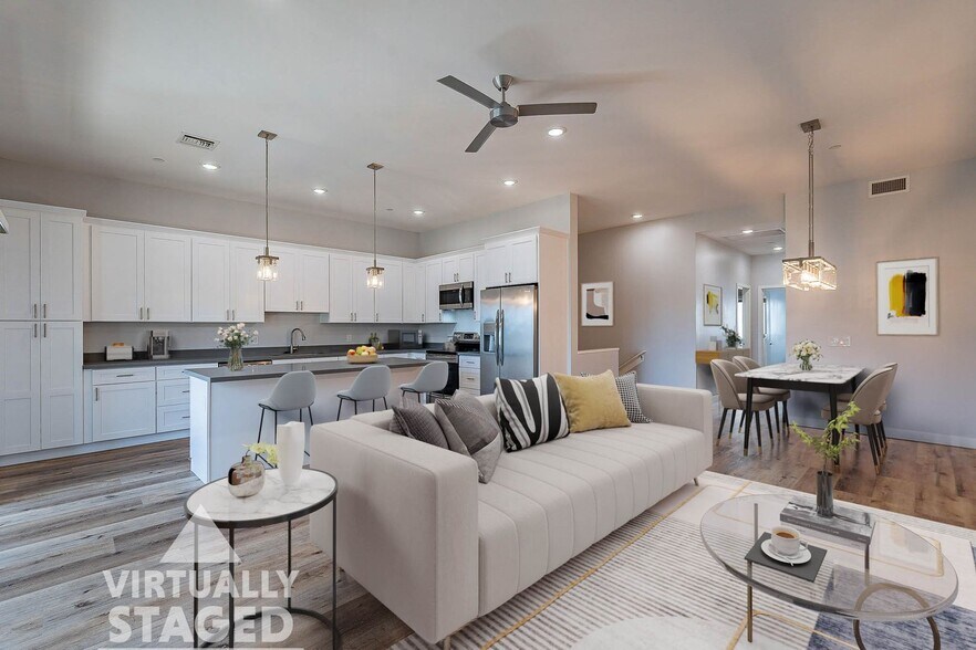 1645 E Cheery Lynn Rd, Phoenix, AZ à vendre - Photo intérieure - Image 2 de 15