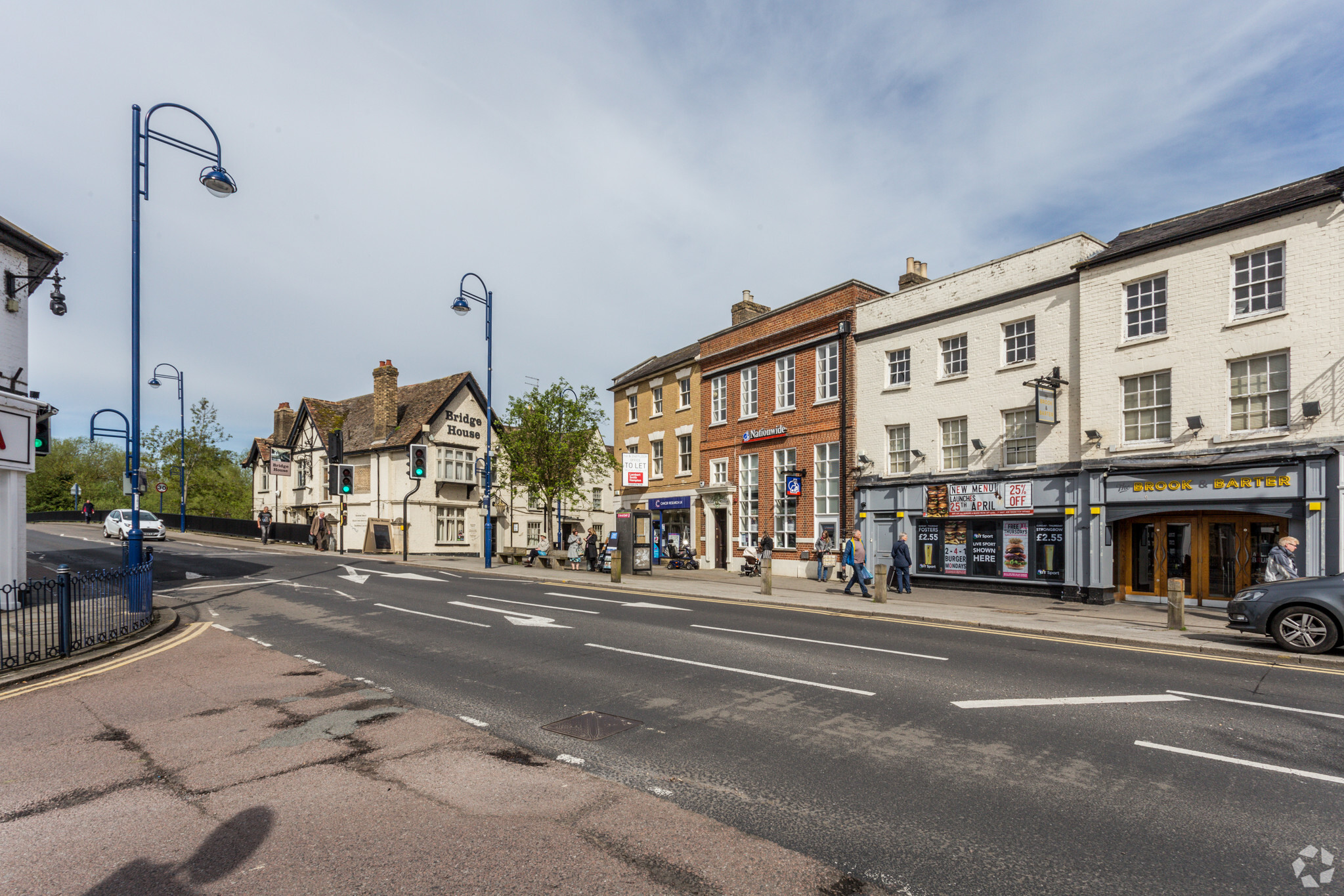 3-5 Market Sq, St Neots for lease Primary Photo- Image 1 of 6