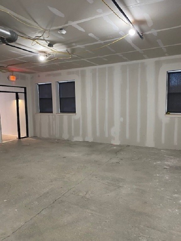 25 Lowell St, Manchester, NH for lease Interior Photo- Image 1 of 8