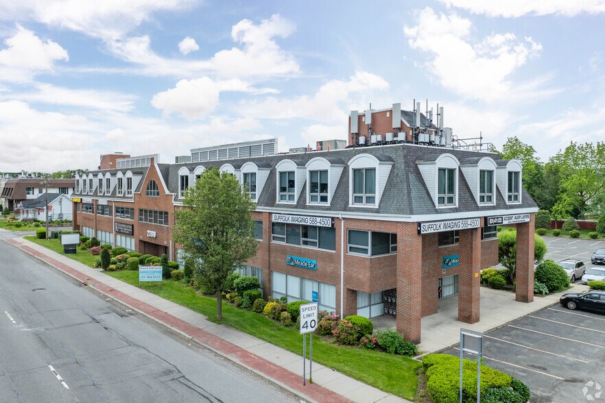 2780 Middle Country Rd, Lake Grove, NY for lease - Building Photo - Image 1 of 4