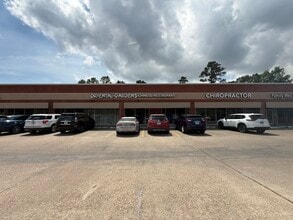 1522-1580 Kingwood Dr, Kingwood, TX à louer Photo intérieure- Image 1 de 10