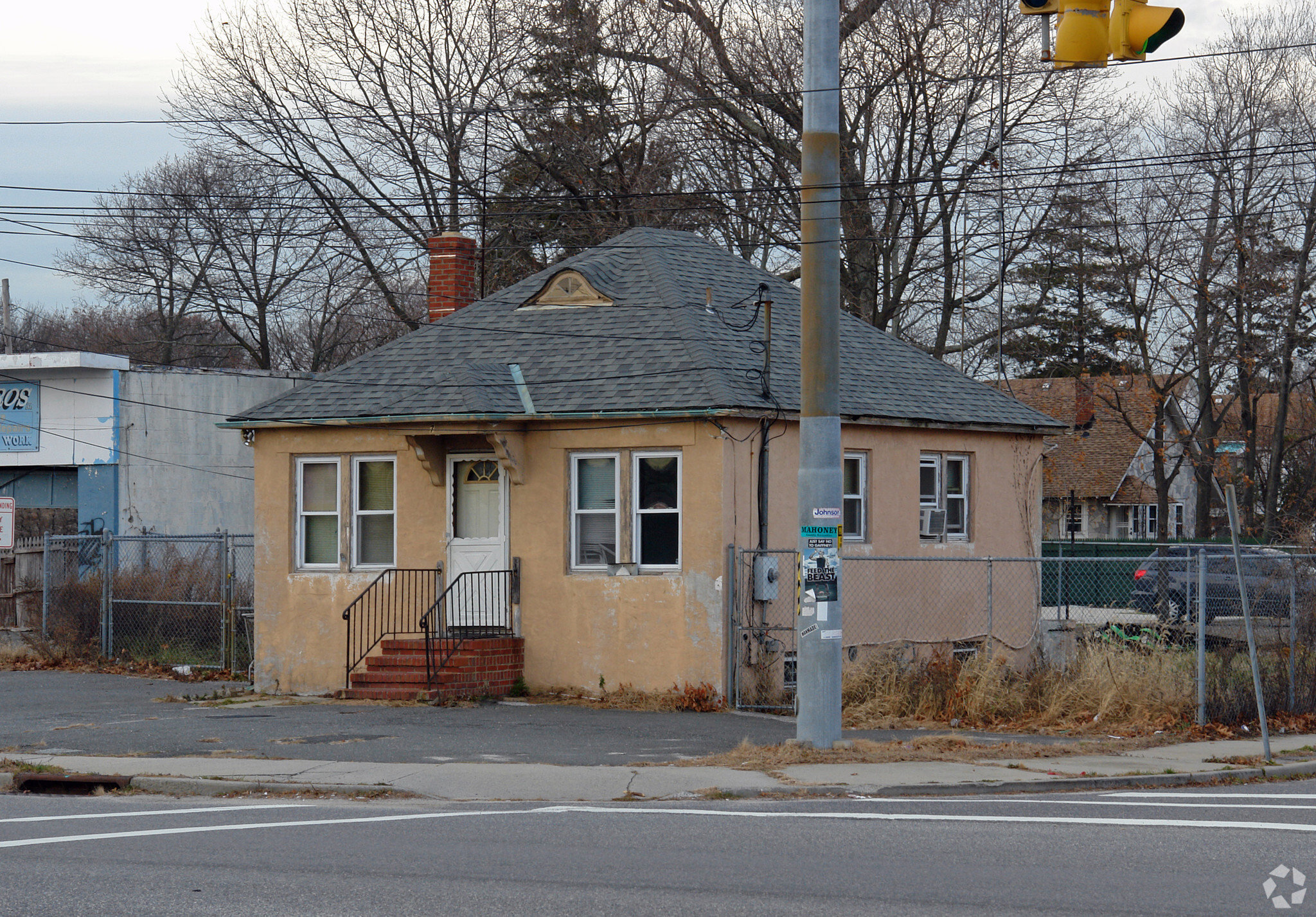 7 Railroad Ave, Ronkonkoma, NY à vendre Photo principale- Image 1 de 4