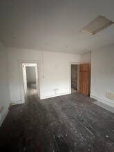 27 High St, Ashford for lease Interior Photo- Image 2 of 5