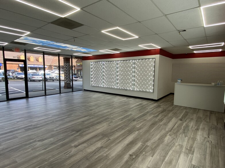 3975 Pleasant Hill Rd, Duluth, GA for lease - Interior Photo - Image 3 of 6