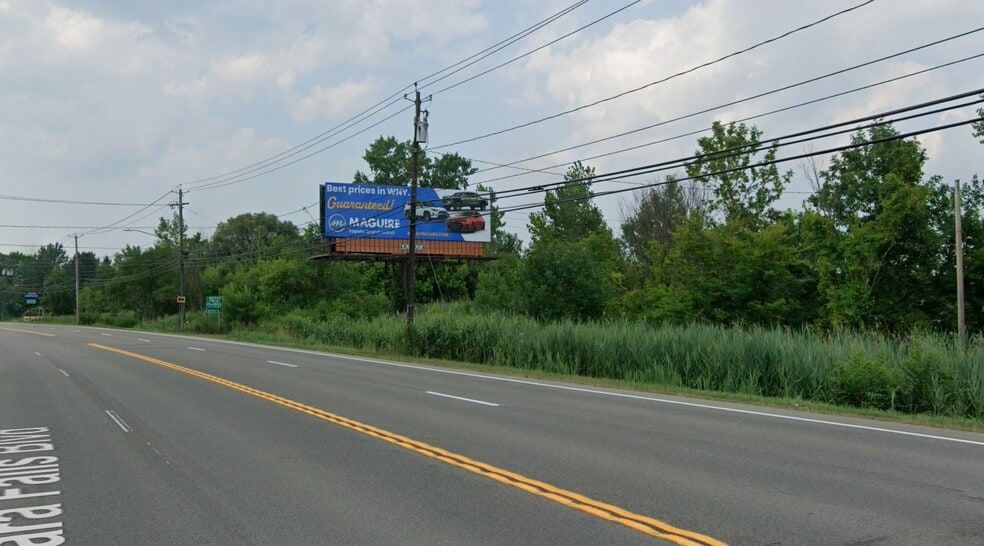 2791 Niagara Falls Blvd, Niagara Falls, NY for sale - Building Photo - Image 2 of 4
