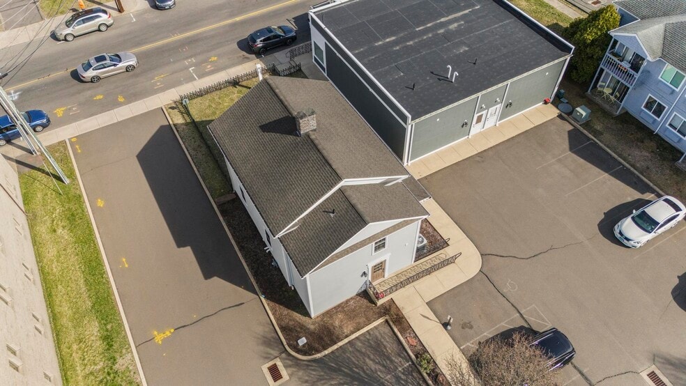 57-59 Whiting St, Plainville, CT for sale - Building Photo - Image 3 of 148
