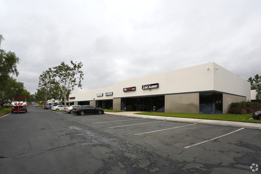 12114-12136 Severn Way, Riverside, CA for lease - Building Photo - Image 3 of 4