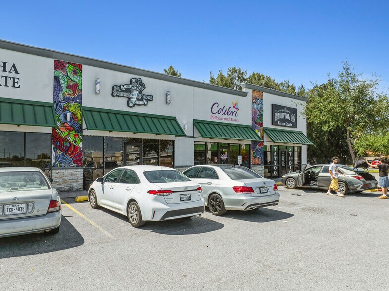 6672 Padre Island Hwy, Brownsville, TX for sale - Building Photo - Image 2 of 9