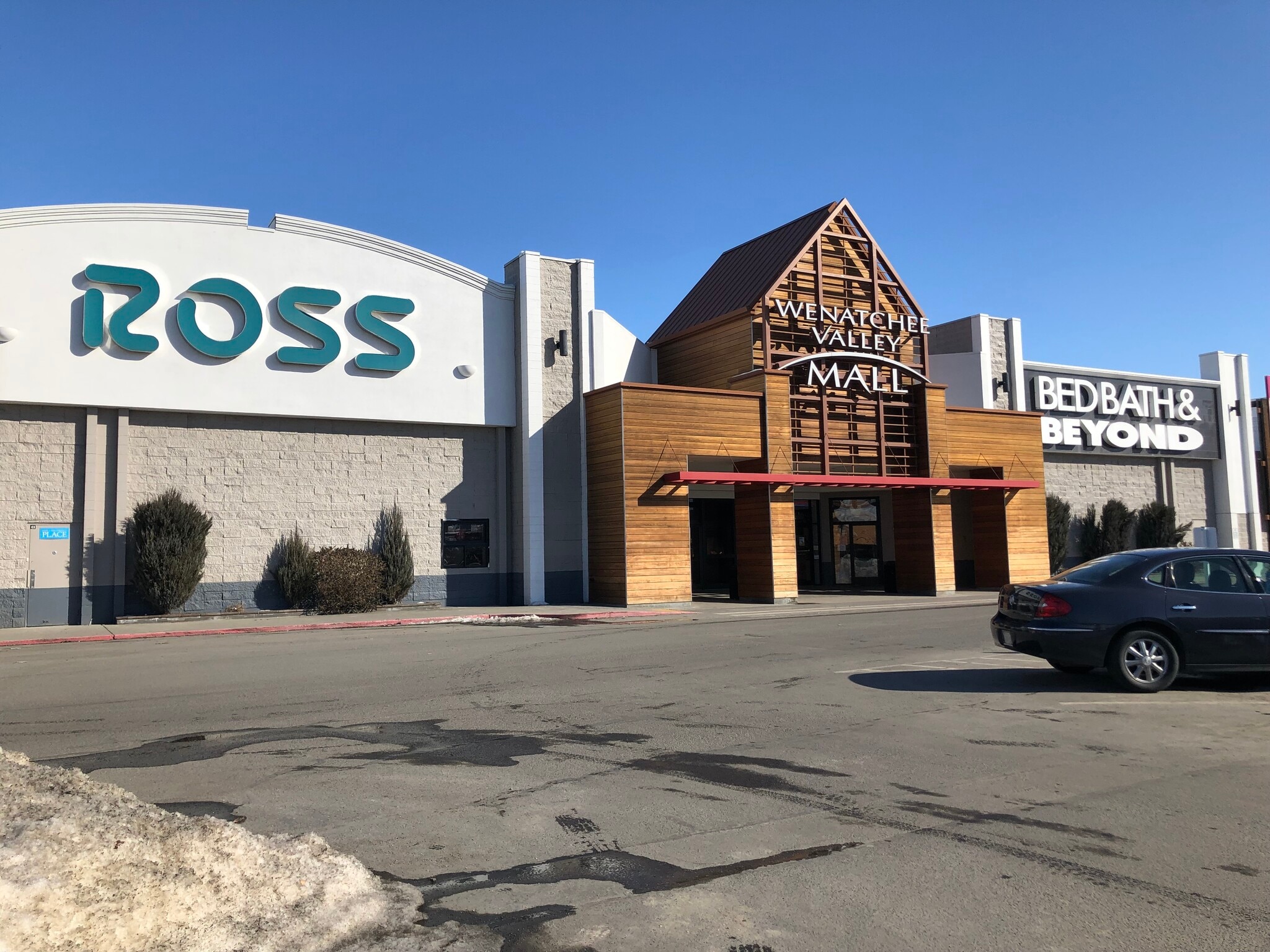 511 Valley Mall Pky, East Wenatchee, WA for lease Primary Photo- Image 1 of 17