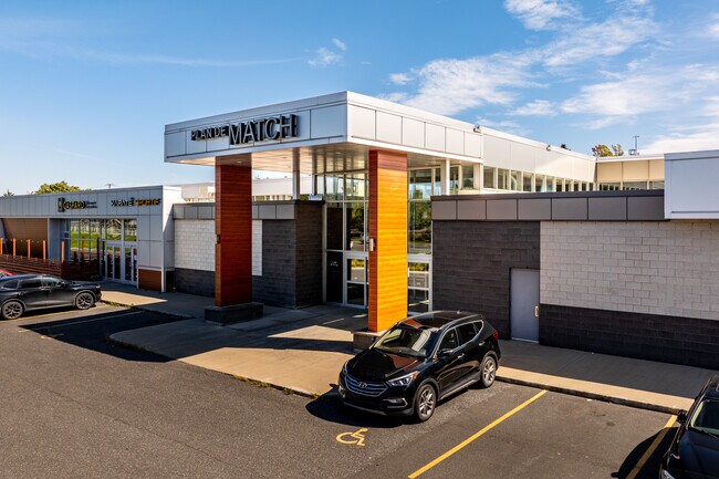 More details for 270-280 Boul Du Fort-Saint-Louis, Boucherville, QC - Retail for Lease