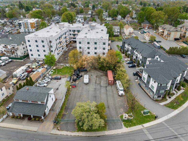 41 N Madison Ave, Spring Valley, NY à louer - Photo du bâtiment - Image 2 de 8