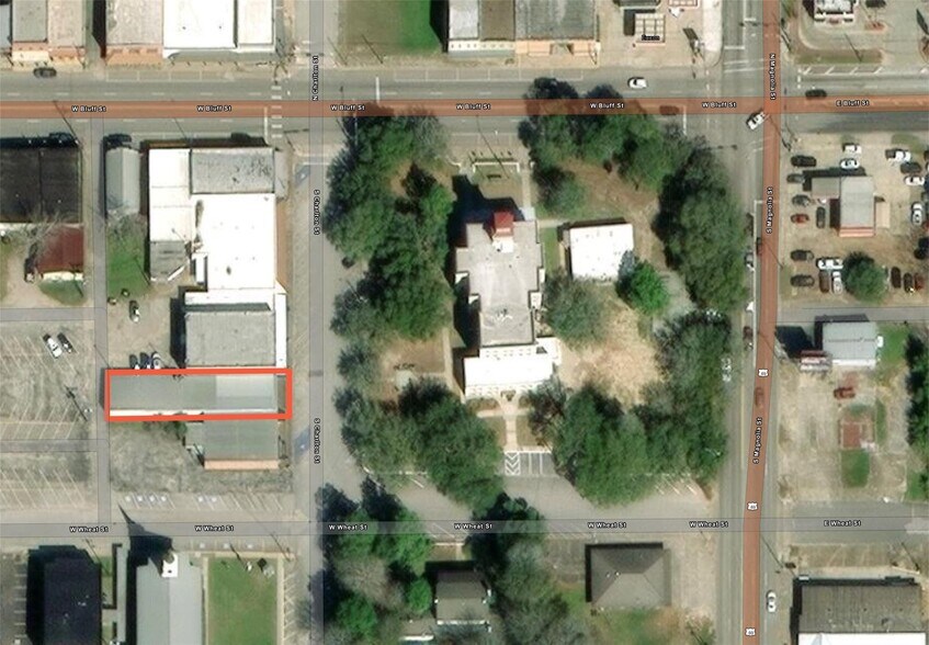 120 S Charlton St, Woodville, TX à vendre - Photo du bâtiment - Image 2 de 43