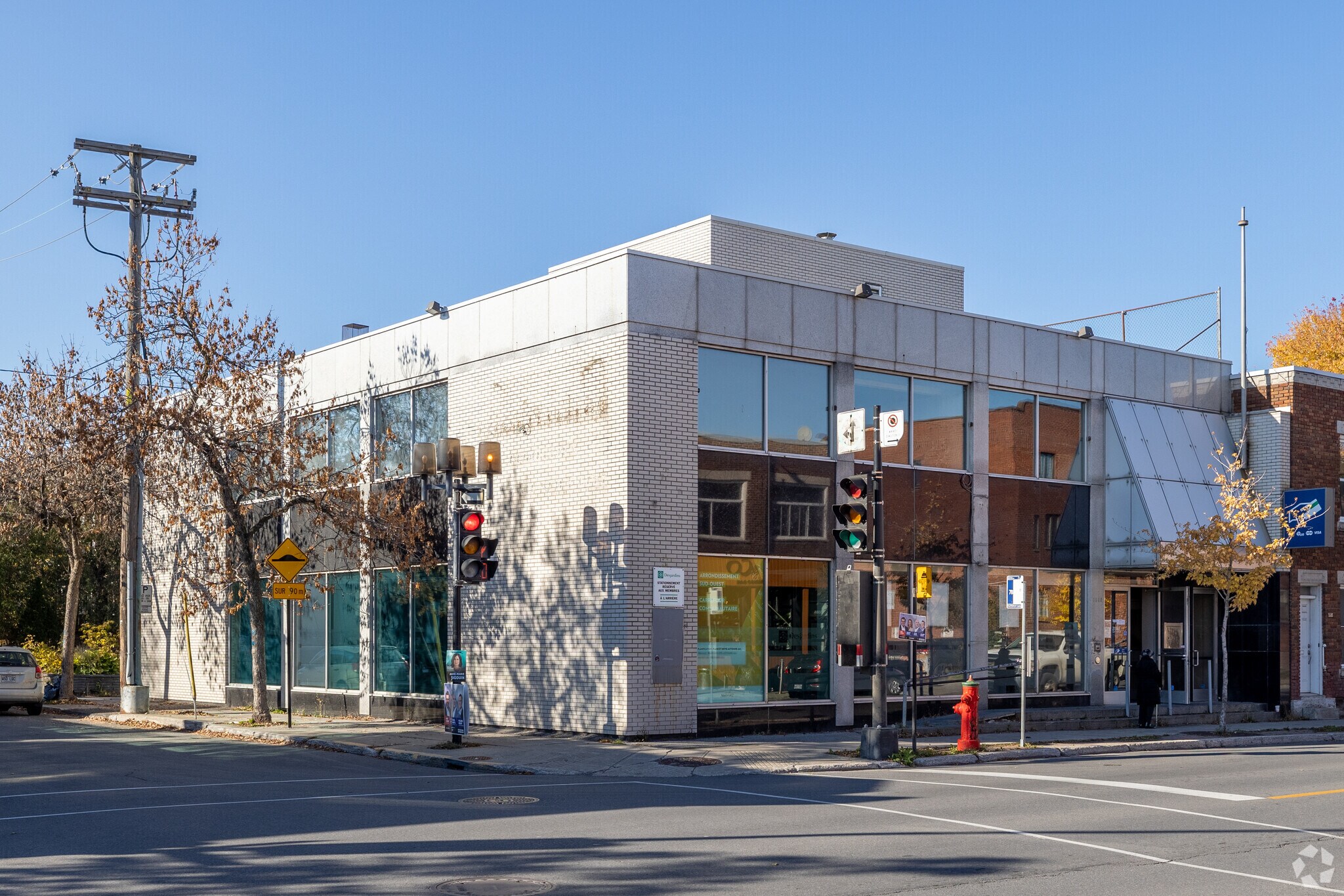 5599 Rue Laurendeau, Montréal, QC à vendre Photo du bâtiment- Image 1 de 1