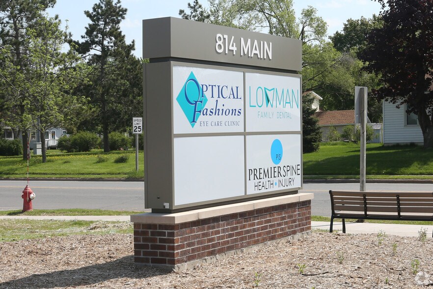 814 S Main St, Holmen, WI à louer - Photo du bâtiment - Image 2 de 8