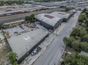 210-220 Seguin Rd, San Antonio, TX for lease Interior Photo- Image 2 of 4