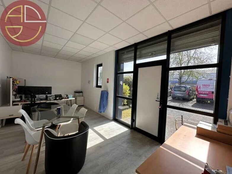 Industrial in Montrabé for lease - Interior Photo - Image 3 of 8