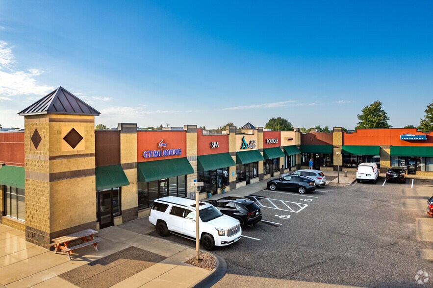 14165 James Rd, Rogers, MN à louer - Photo du bâtiment - Image 2 de 9