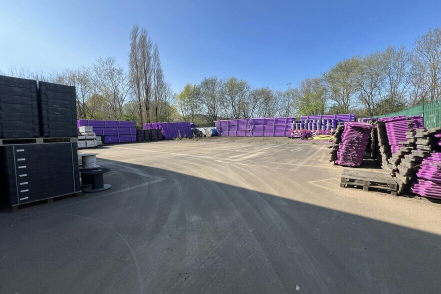 Banyard Rd, Portbury à louer - Photo du bâtiment - Image 3 de 3