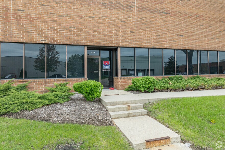 1549 Glenlake Ave, Itasca, IL for lease - Building Photo - Image 2 of 5