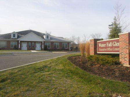 11S220 Jackson St, Burr Ridge, IL for lease - Building Photo - Image 2 of 3