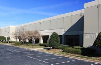 Plus de détails pour 680 Satellite Blvd NW, Suwanee, GA - Industriel à louer