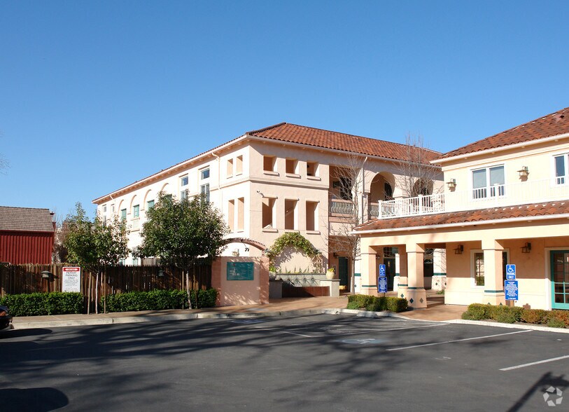 27 E Napa St, Sonoma, CA à louer - Photo principale - Image 1 de 6