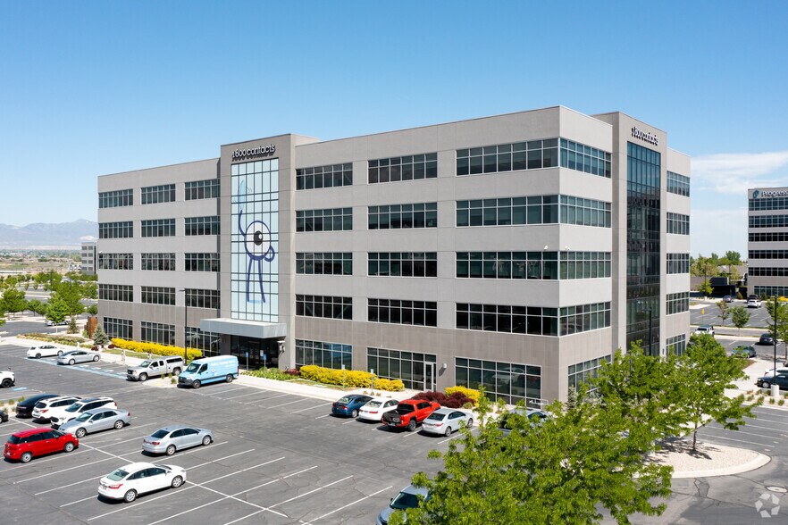 261 Data Dr, Draper, UT à vendre - Photo du bâtiment - Image 2 de 14
