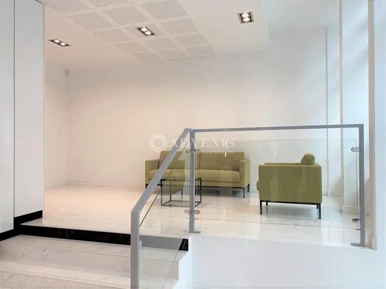 Bureau dans Boulogne-Billancourt à louer - Photo du bâtiment - Image 3 de 12