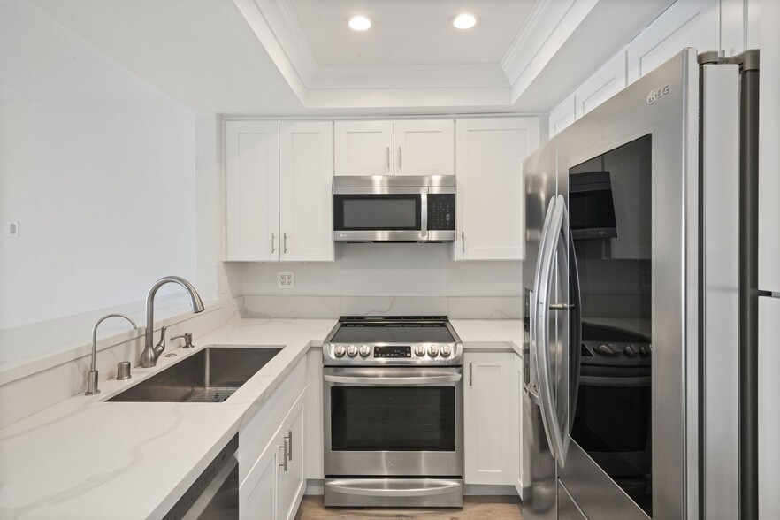 18103 Coastline Dr, Malibu, CA à vendre - Photo du bâtiment - Image 3 de 27