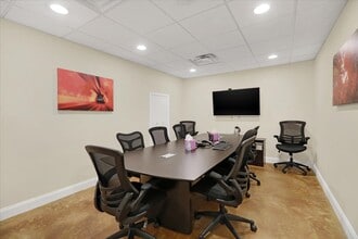 5 Old Wernersville Rd, Sinking Spring, PA for lease Interior Photo- Image 2 of 19