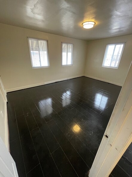 1019 University Blvd E, Silver Spring, MD for lease - Building Photo - Image 3 of 8