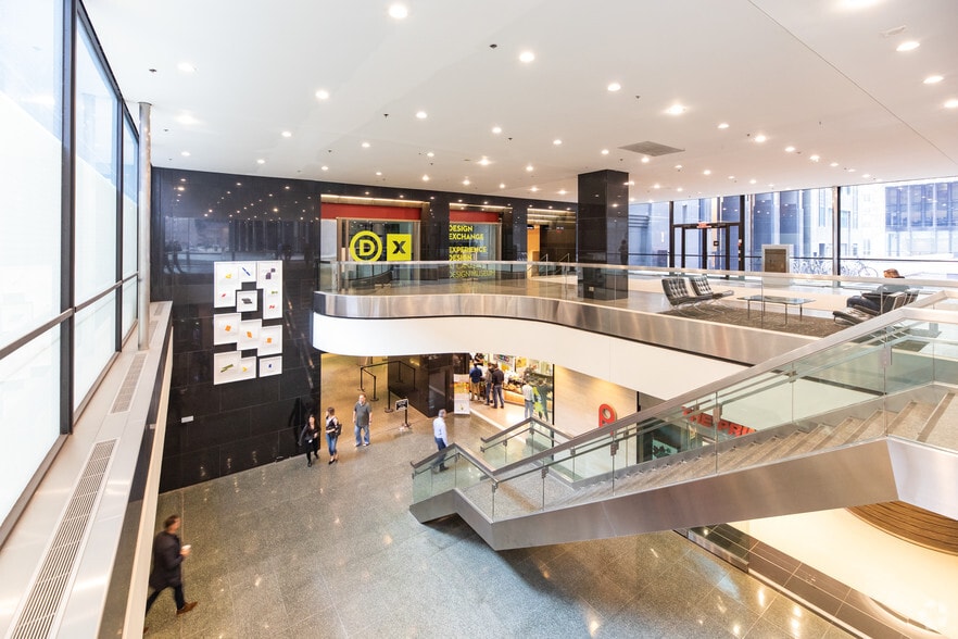 222 Bay St, Toronto, ON à louer - Hall d’entrée - Image 3 de 3