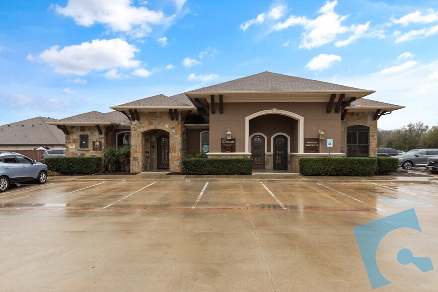8821 Davis Blvd, Keller, TX à vendre - Photo du bâtiment - Image 1 de 7