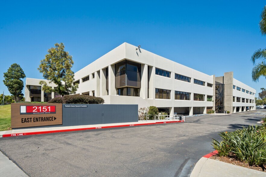 2151 Michelson Dr, Irvine, CA à louer - Photo du bâtiment - Image 2 de 11