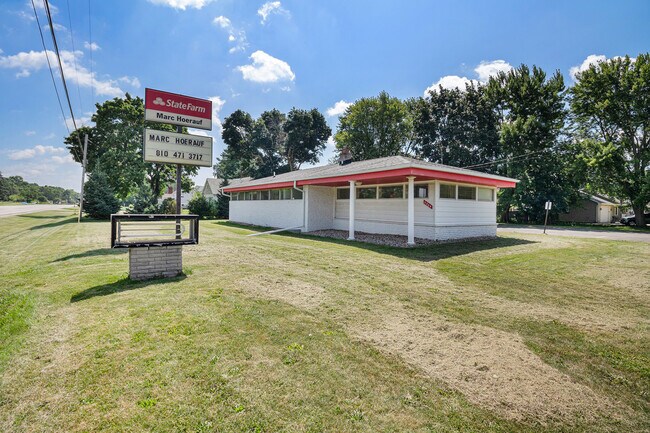 Plus de détails pour 5204 Davison Rd, Burton, MI - Bureau à vendre