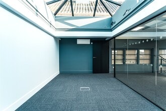 168 Brinkburn St, Newcastle Upon Tyne for lease Interior Photo- Image 2 of 12