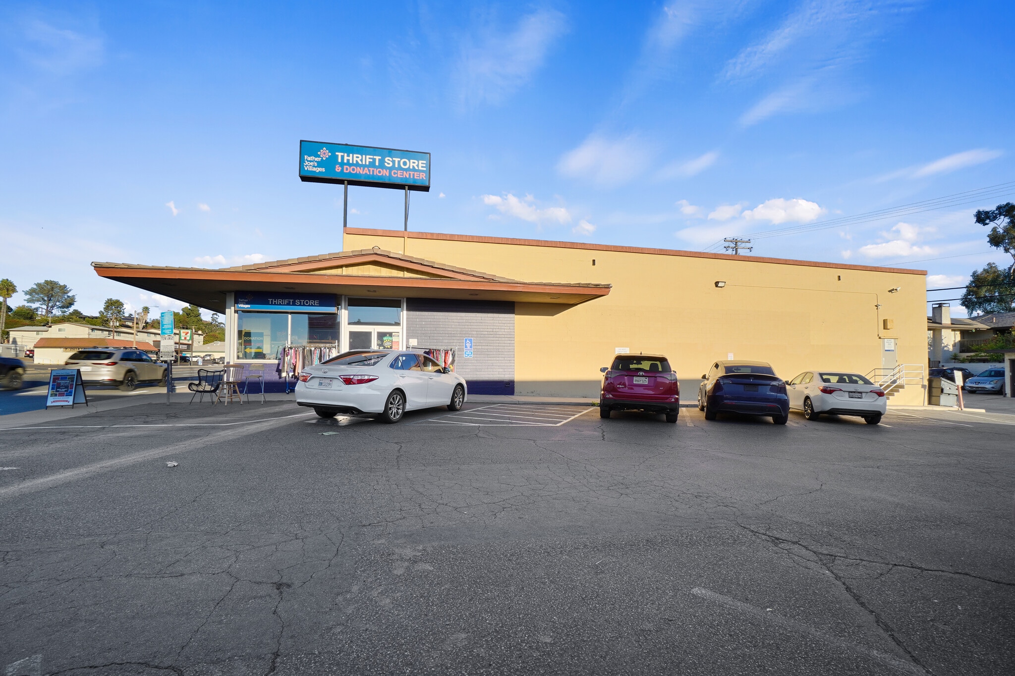 2315-2325 Fletcher Pky, El Cajon, CA for lease Primary Photo- Image 1 of 15