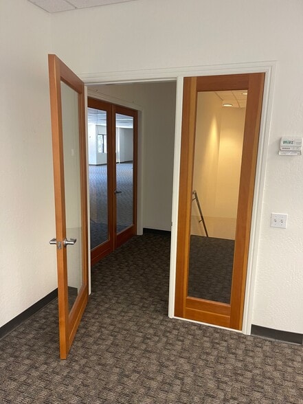 4604-4606 Scotts Valley Dr, Scotts Valley, CA for sale - Interior Photo - Image 3 of 9