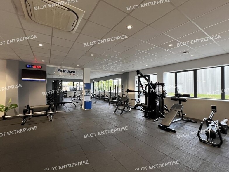 Office in Rennes for lease - Interior Photo - Image 2 of 13