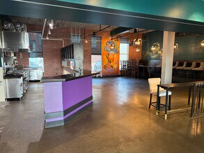 421 N Phillips Ave, Sioux Falls, SD for lease Interior Photo- Image 2 of 5