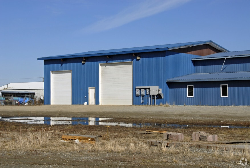 3202 Industrial Ave, Fairbanks, AK à louer - Photo du bâtiment - Image 3 de 8