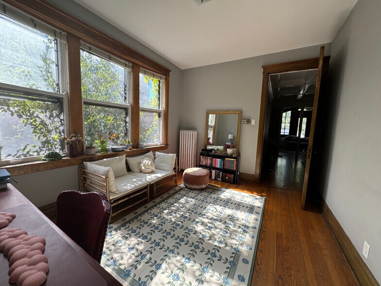 2019 N Damen Ave, Chicago, IL à vendre - Photo intérieure - Image 3 de 16