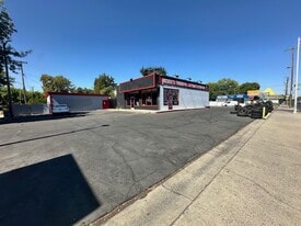 405 McHenry Ave, Modesto CA - Drive Through Restaurant