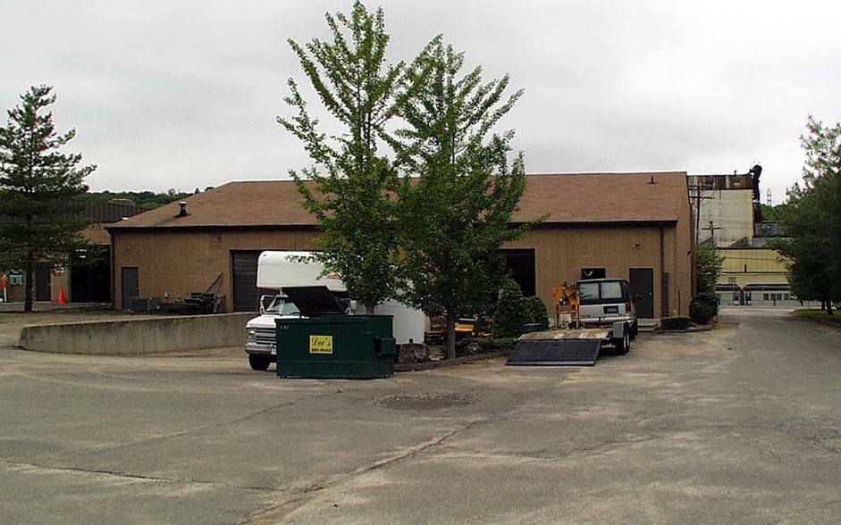 2056 Thomaston Ave, Waterbury, CT for lease - Other - Image 2 of 2