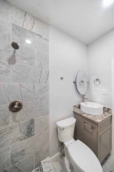 920 Avenue L, Galveston, TX à vendre - Photo intérieure - Image 3 de 20