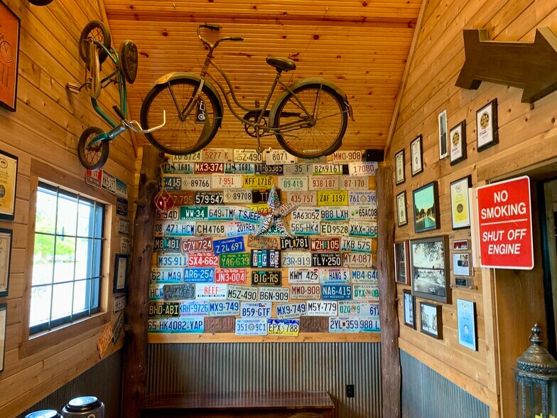 1220 E 15th St, Joplin, MO à vendre - Photo du bâtiment - Image 2 de 24