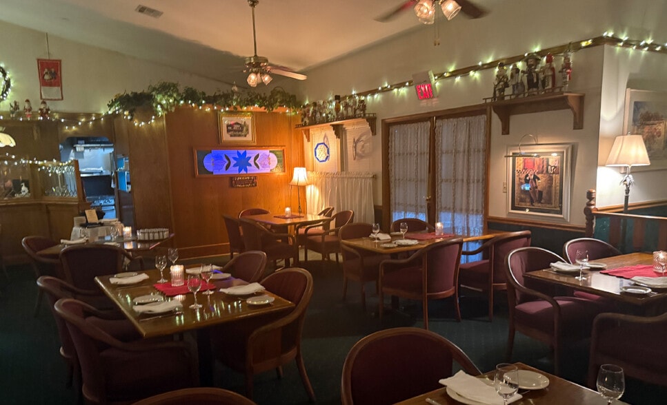 3200 NE Maple Ave, Jensen Beach, FL for sale - Building Photo - Image 3 of 5