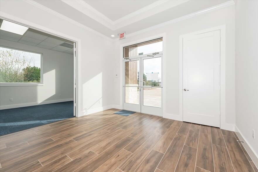 14547 Lake Business Dr, Conroe, TX for lease - Interior Photo - Image 3 of 13