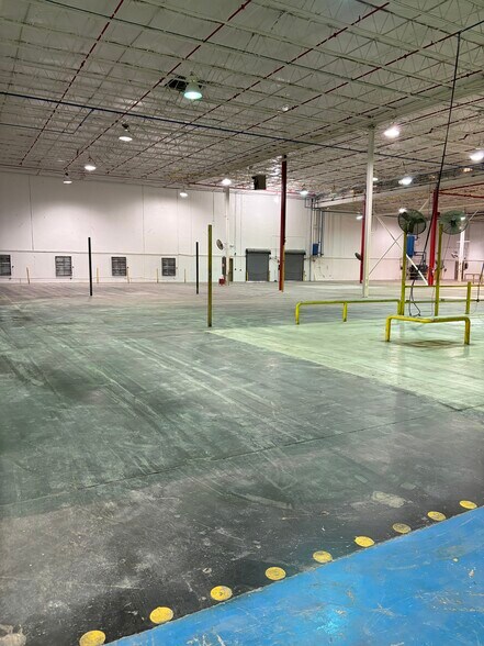 22261 Skyway Church Rd, Maxton, NC à vendre - Photo du bâtiment - Image 2 de 6