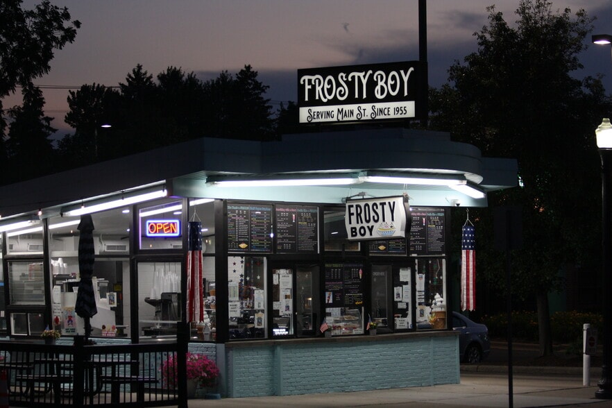 67 Main St, Belleville, MI for sale - Building Photo - Image 3 of 16